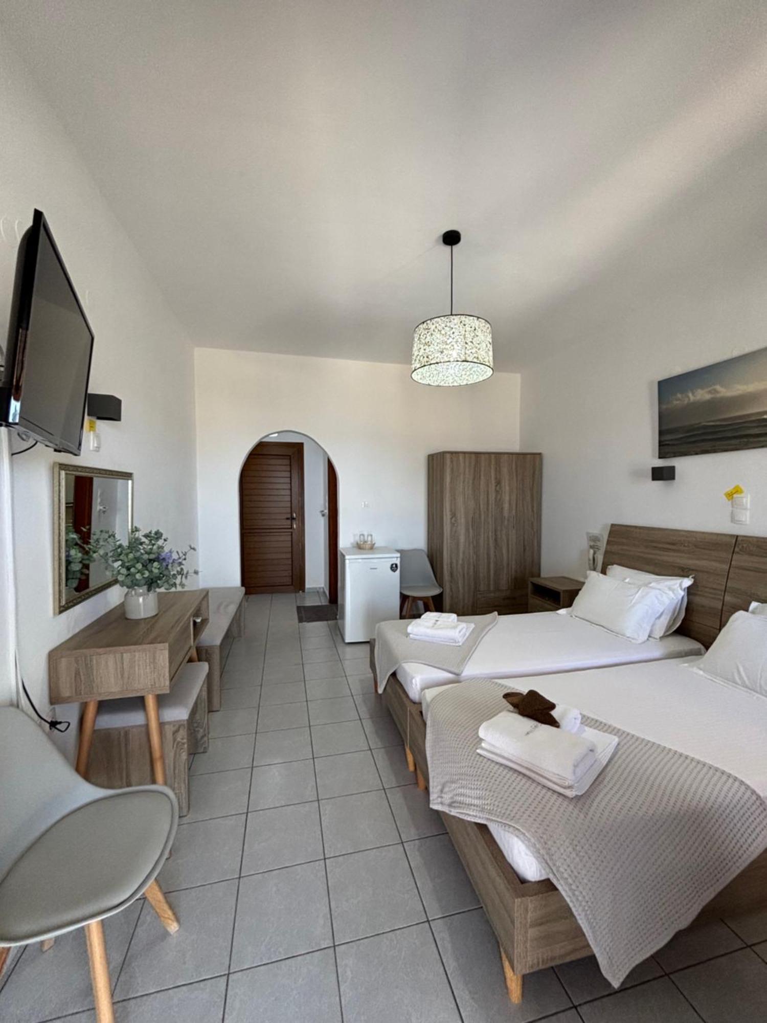 Galini Hotel Agia Irini  Exterior photo